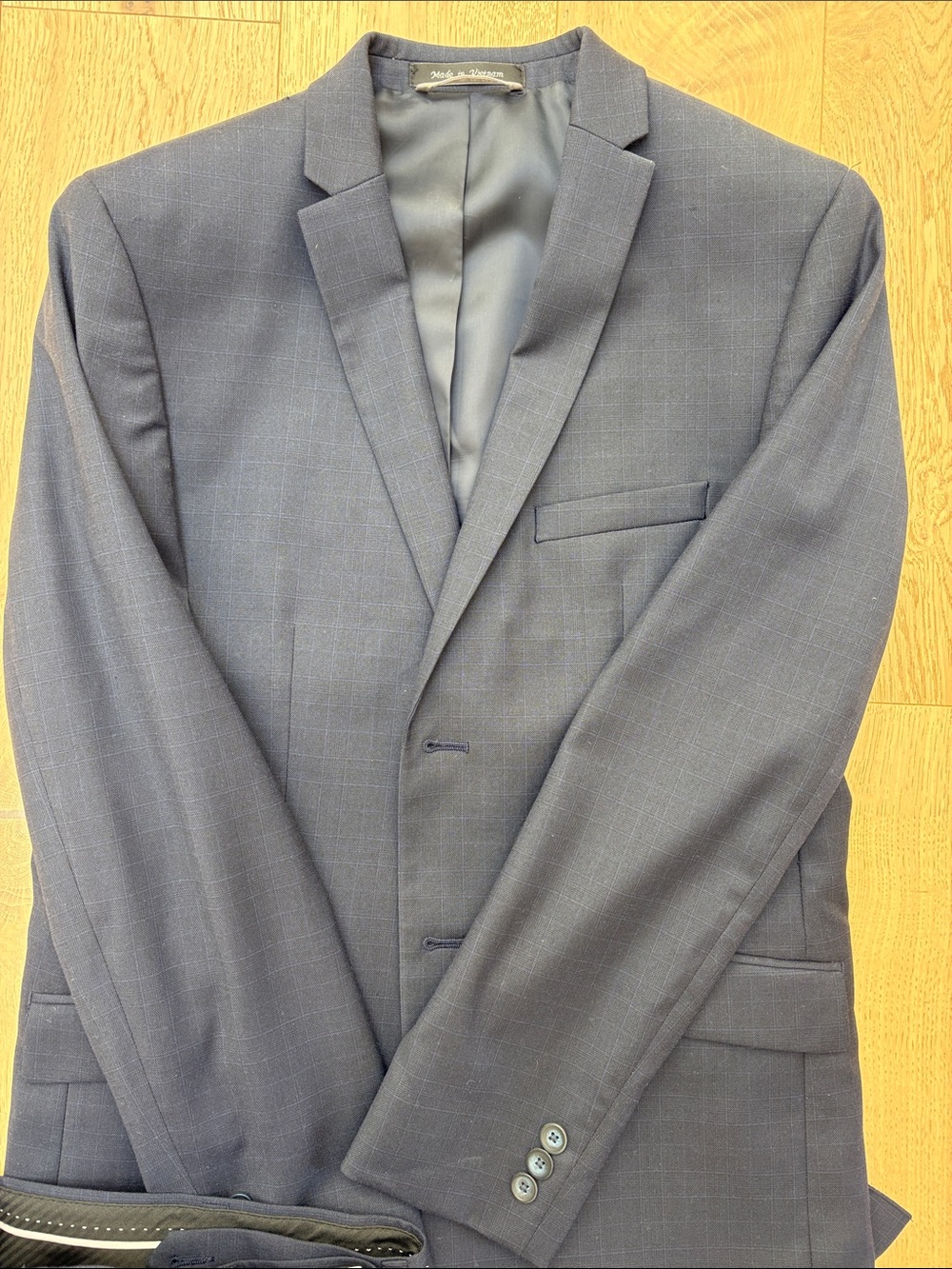 Marc New York Boys Navy Windowpane Suit with 2 pair pants and Jackey